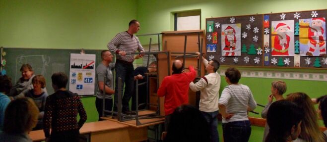 Policjanci zabarykadowali się w sali. Wszystko w ramach ćwiczeń!