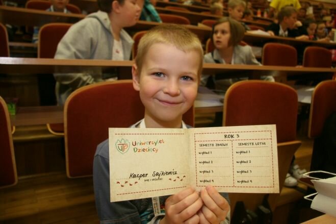 Zakończenie nauki na Uniwersytecie Dziecięcym UTP