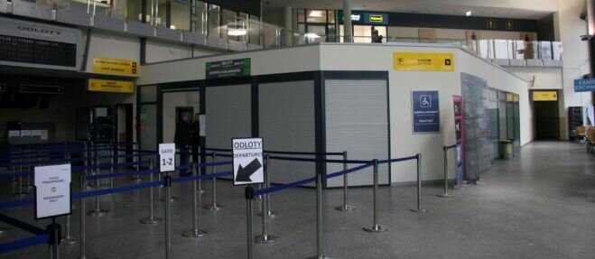 Port Lotniczy Bydgoszcz stacza się po równi pochyłej