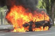 Potężny pożar samochodu 