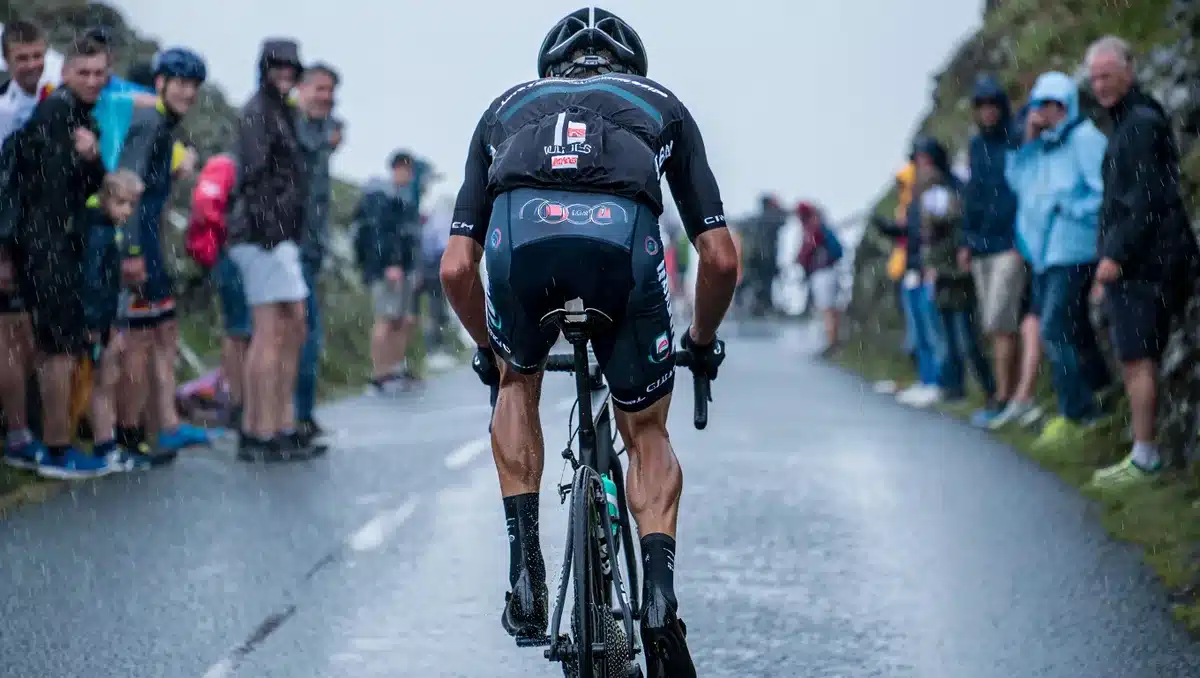 Gorąca walka na Kocierzu przyniosła przetasowania w czołówce 83. Tour de Pologne
