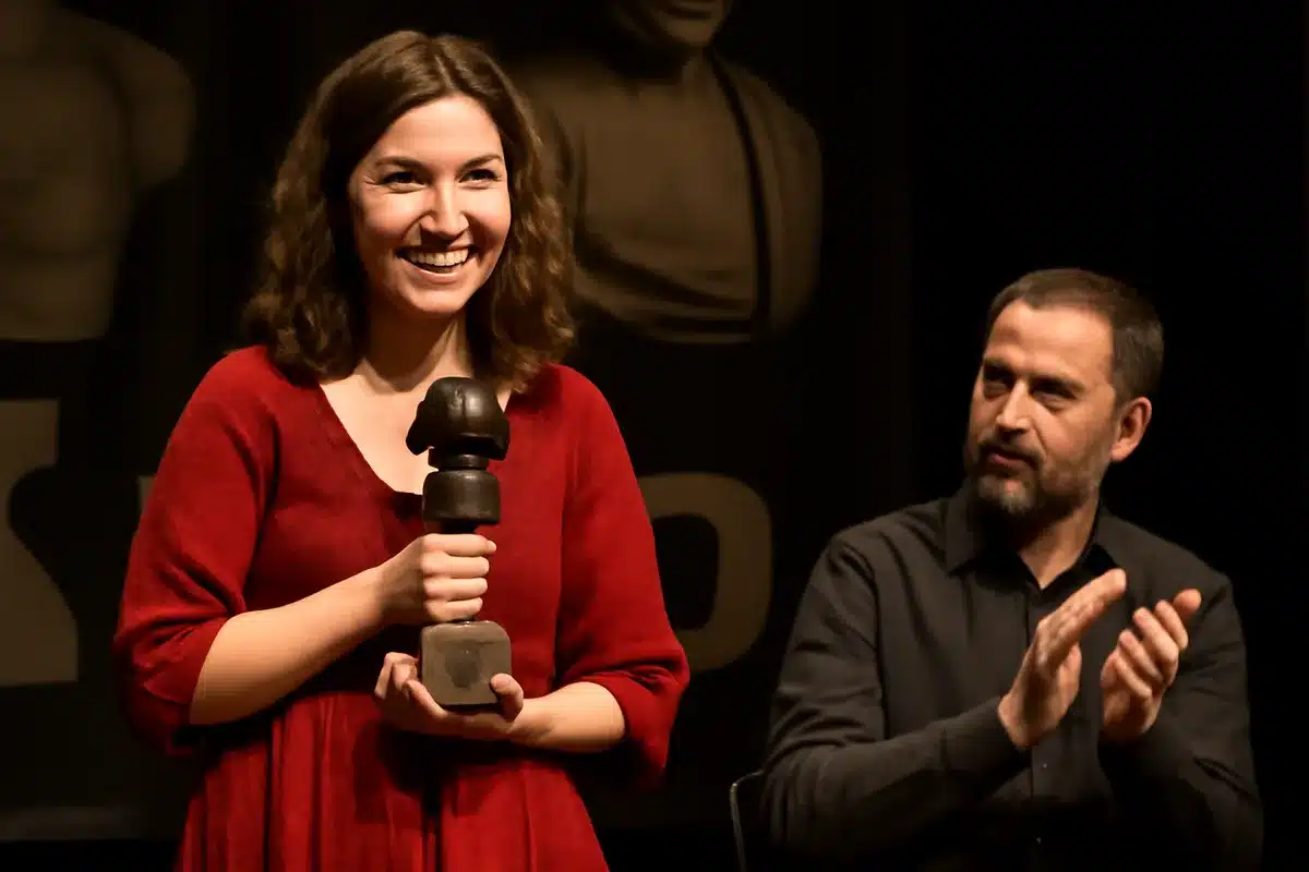 Nowy Yorick i wybór dziennikarzy — Nagrodę Nowego Yoricka zgarnęła Aniela Płudowska za spektakl „Hej, Hamlet” wystawiony przez Teatr Współczesny w Szczecinie. Zwycięzców w obu tych konkursach wyłoniło to samo międzynarodowe jury. Nagrodę Dziennikarek i Dziennikarzy otrzymał spektakl „Juliusz Cezar” w